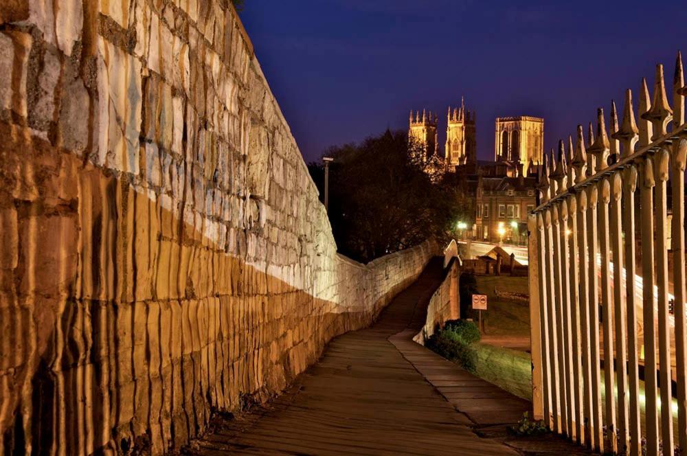 Minster View Apartment At Talbot Court, York Ngoại thất bức ảnh
